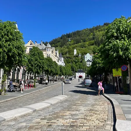 Harbor Hideaway - Apt1 *